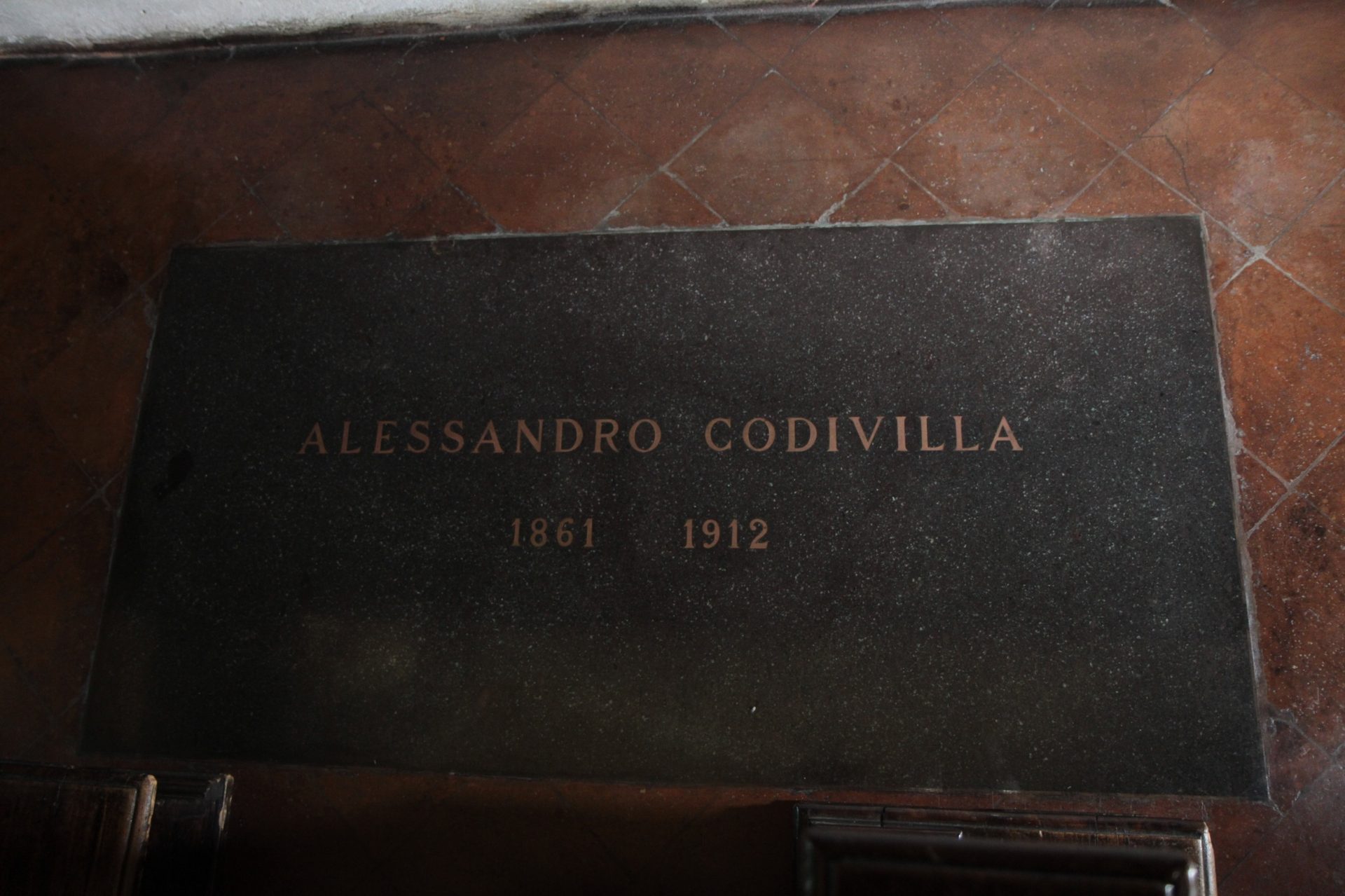 Alessandro%20Codivilla%27s%20tomb%2C%20Istituto%20Ortopedico%20Rizzoli%2C%20Bologna%20-%2002.JPG